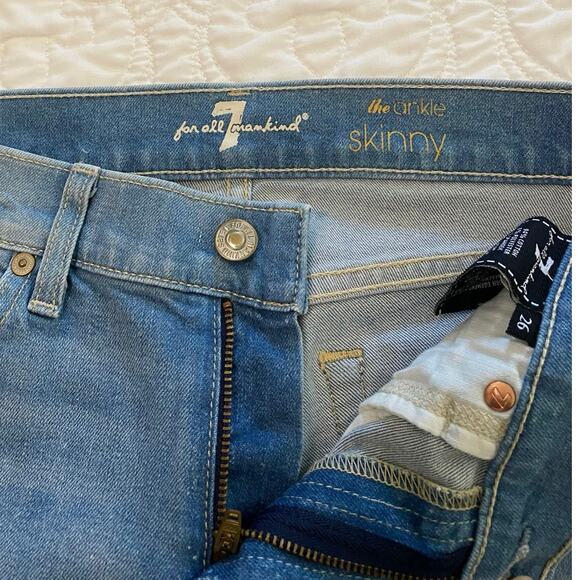 NWOT 7 For all Mankind light wash Skinny Ankle Embroidered jeans size 26 - Picture 3 of 7